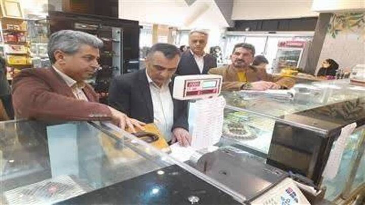 جعبه‌فروشی در شیرینی فروشی‌ ها ممنوع است