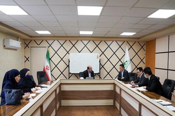 نوجوان ایرانی با فضانورد چینی ارتباط مستقیم برقرار میکند