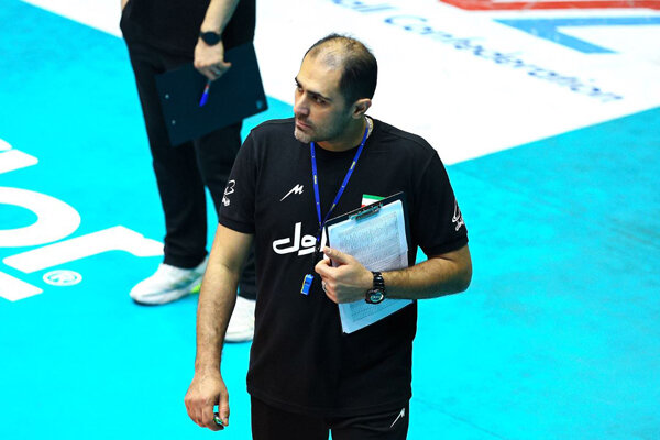 بازیکنان آماده به گروه الف دعوت میشوند / بازیکن ثابت نداریم