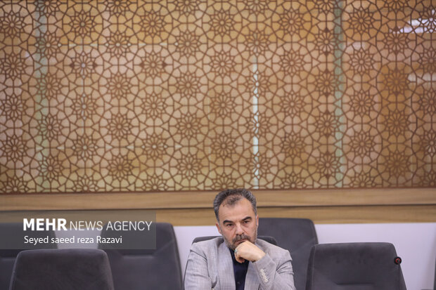 مراسم تجلیل از عوامل برنامه "محفل" با حضور حجت‌الاسلام قمی رئیس سازمان تبلیغات اسلامی، علی فروغی مدیر شبکه سه و جمعی از مدیران و مسئولان برنامه بعدازظهر امروز دوشنبه 21 فروردین ماه 1402 در مجموعه فرهنگی شهدای انقلاب اسلامی برگزار شد