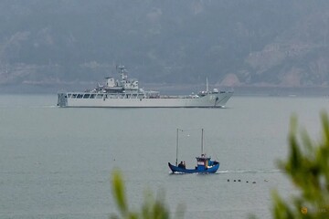 جنگنده‌ها و ناوهای چین همچنان در آب‌های تایوان گشت می‌زنند