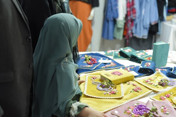 عفاف و حجاب؛ بخش تبعیدی نمایشگاه قرآن/نذر حجاب برای اقشار ضعیف