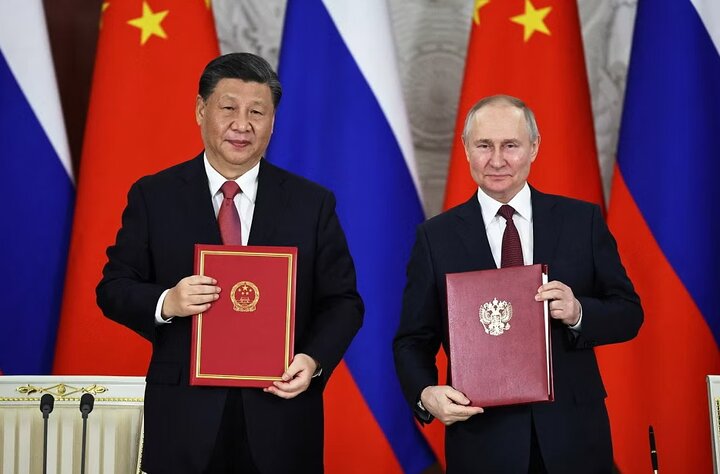 زمزمههای پایان سیطره دلار بر بازارهای جهانی؛ بررسی ۶ شاخص مهم