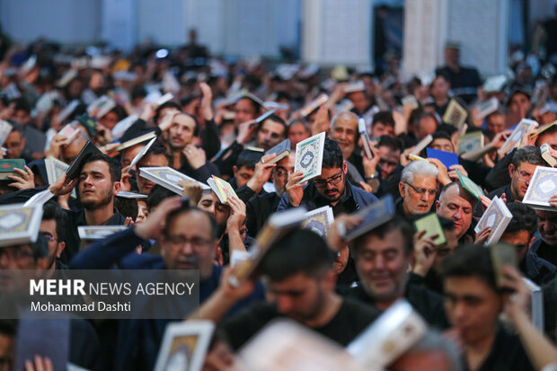 مراسم احیای شب ۲۱ رمضان در مصلی اردبیل
