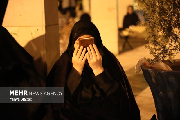 مراسم احیای شب 21 رمضان در گلزار شهدای کرمانشاه