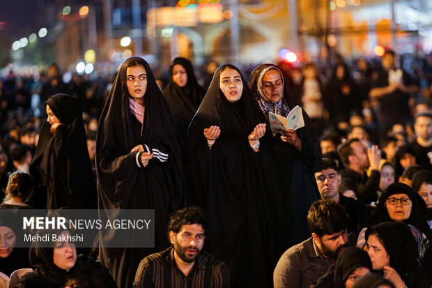 نوای الغوث الغوث شب زنده داران در شهر کریمه اهل بیت طنین انداز شد