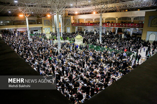 Night of Decree ceremony held in Hazrat Masumeh (SA) shrine
