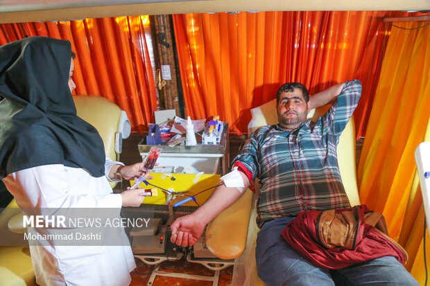 فارس ۸ درصد از نیاز خونی کشور را تامین می کند
