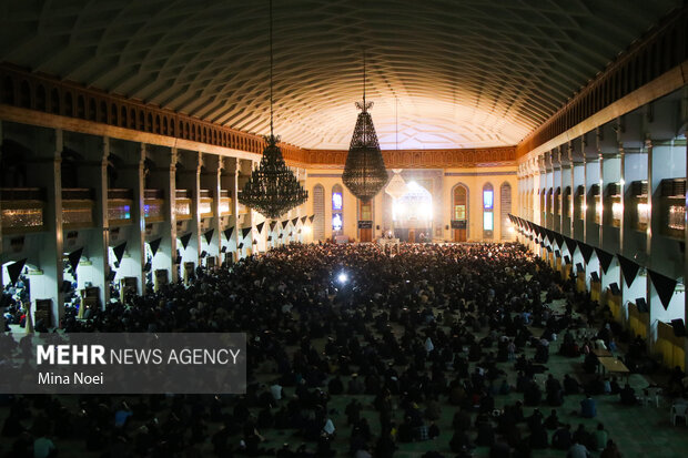 مراسم احیای شب بیست و یکم ماه رمضان در مصلی امام خمینی(ره )تبریز