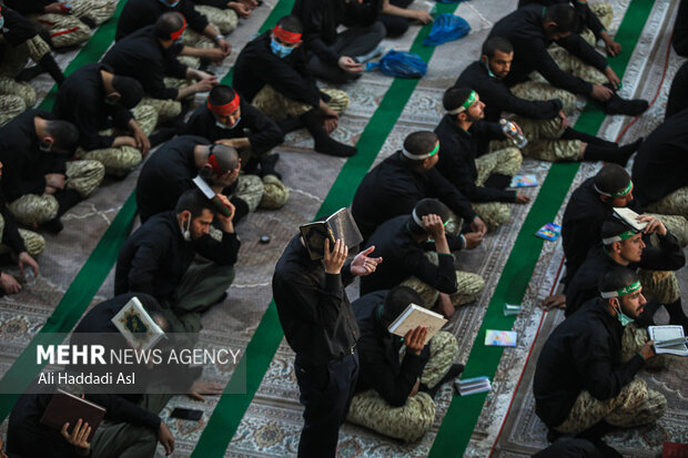 مراسم احیای بیست و یکم ماه مبارک رمضان شامگاه سه شنبه ۲۲ فروردین ماه ۱۴۰۲ با حضور حجت الاسلام سید ابراهیم رئیسی، رئیس جمهور و حجت الاسلام سید حسن خمینی رئیس تولیت آستان حرم امام خمینی در مرقد مطهر امام خمینی (ره) برگزار شد