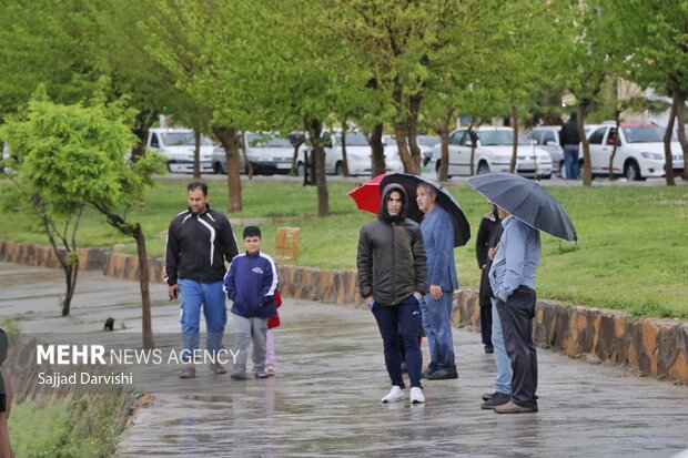 تشدید فعالیت سامانه بارشی در اصفهان/ هواشناسی هشدار داد