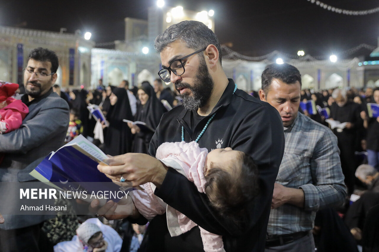 بالصور....مراسم إحياء ليلة الـ21 من شهر رمضان في مرقد الامام الرضا(ع)