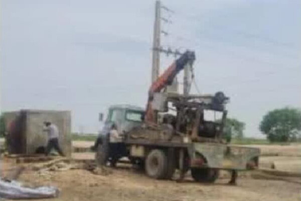 توقیف یک دستگاه حفاری ضربه ای غیرمجاز در بخش جوادآباد ورامین