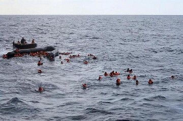 ۲۴ پناهجو بر اثر غرق شدن قایق در سواحل تونس کُشته‌ شدند