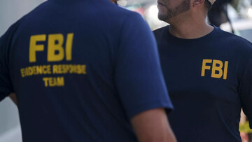 بازداشت افشاگر اسناد محرمانه آمریکا/ تحقیقات ادامه دارد