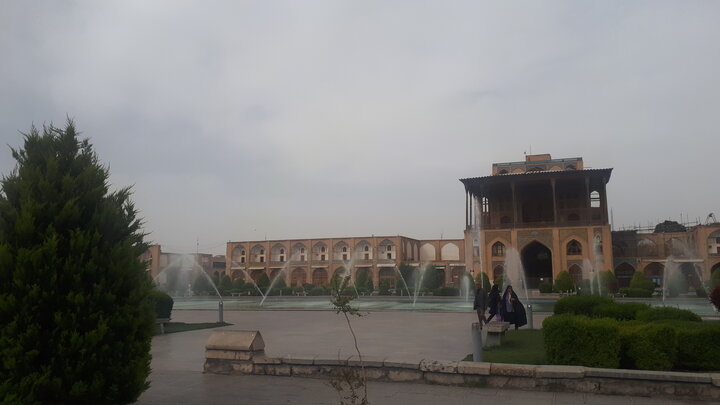 هوای سالم اصفهان در بیست و چهارمین روز بهار / شاخص 59 است
