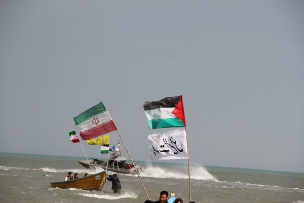 رژه اقتدار شناورهای مردمی بسیج دریایی در حمایت از مردم فلسطین