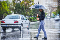 بارش شدید باران و آبگرفتگی معابر در رشت