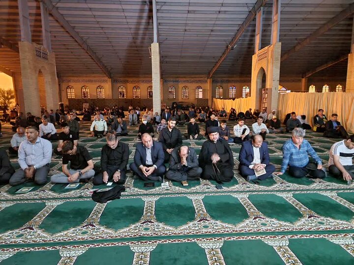 مراسم احیای شب بیست و سوم ماه رمضان در گناوه برگزار شد