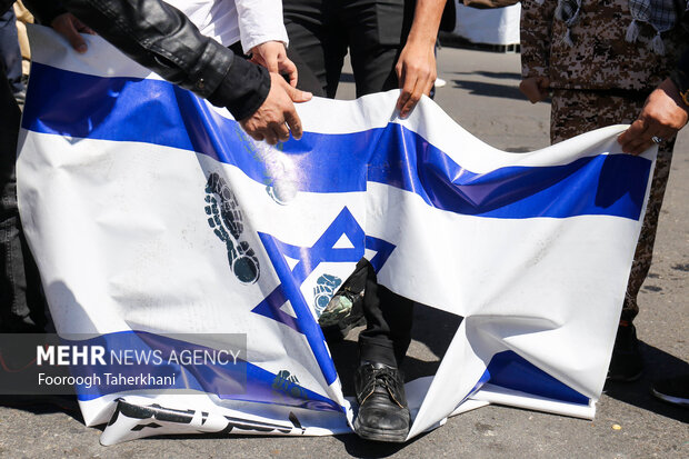 İran'da Kudüs Günü Yürüyüşü düzenlendi