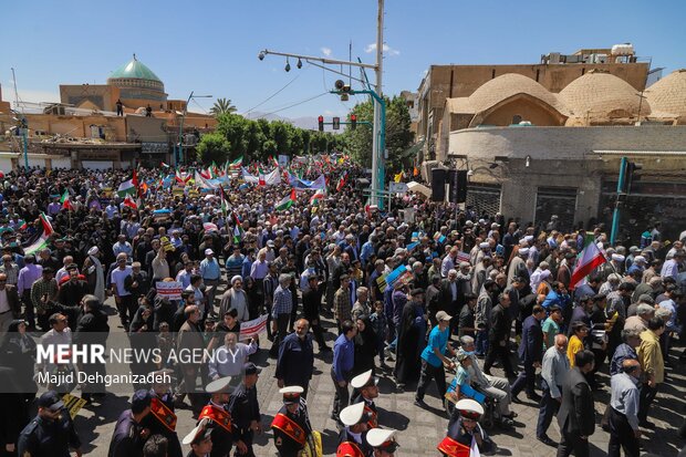 یزد میں عالمی یوم قدس کی مناسبت سے عظیم الشان ریلی کا اہتمام
