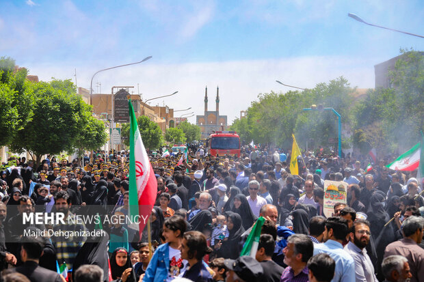 Yezd halkından Filistin'e tam destek Yezd halkından Filistin'e tam destek