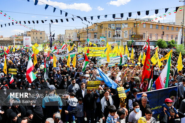 عالمی یوم القدس کے موقع پر قم المقدسہ میں عظیم الشان ریلی
