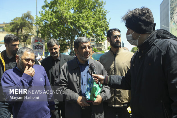 سید عزت‌الله ضرغامی، وزیر میراث فرهنگی، گردشگری و صنایع دستی در مراسم راهپیمایی روز جهانی قدس حضور دارد