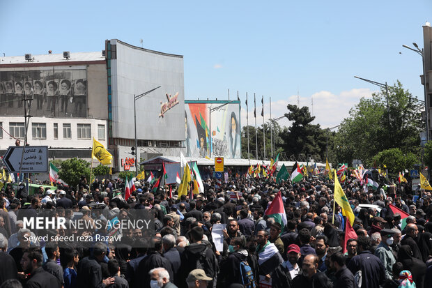 مراسم راهپیمایی روز جهانی قدس با شعار محوری «فلسطین محور وحدت جهان اسلام؛ قدس در آستانه آزادی» در سراسر کشور برگزار شد