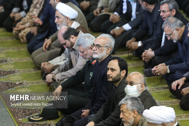  علی بهادری جهرمی سخنگوی دولت در نماز جمعه تهران بیست و پنجم فروردین ماه ۱۴۰۲ حضور دارد