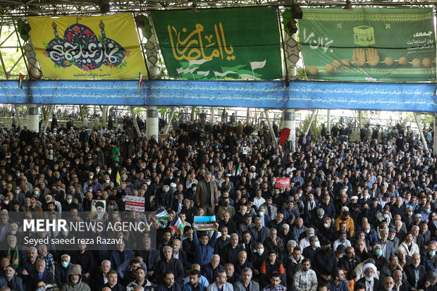 نماز عبادی-سیاسی جمعه تهران امروز جمعه ۲۵ فروردین ماه ۱۴۰۲ همزمان با روز جهانی قدس به امامت حجت الاسلام محمدجواد حاج علی اکبری امام جمعه موقت تهران در دانشگاه تهران برگزار شد