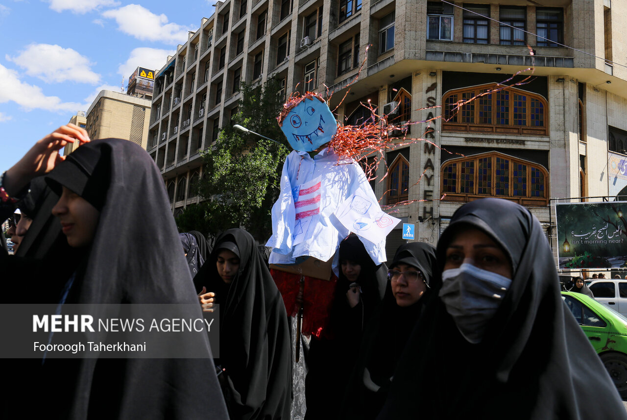 حضور پرشور بانوان گلستانی در راهپیمایی روز قدس