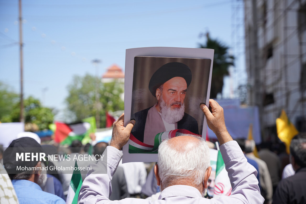 ئێرە ئێرانە! دەنگی رزگاریی قودس دەبیسن/ خرۆشی ڕۆژوووانانی ئێران لە شەقامەکان/ دوژمن لەناو دەچێت