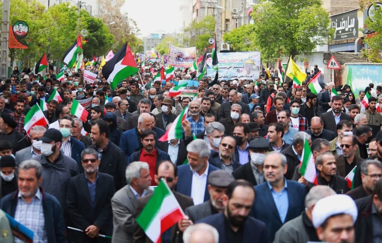 نمایش مقتدرانه دفاع از مردم مظلوم فلسطین در استان مرکزی 