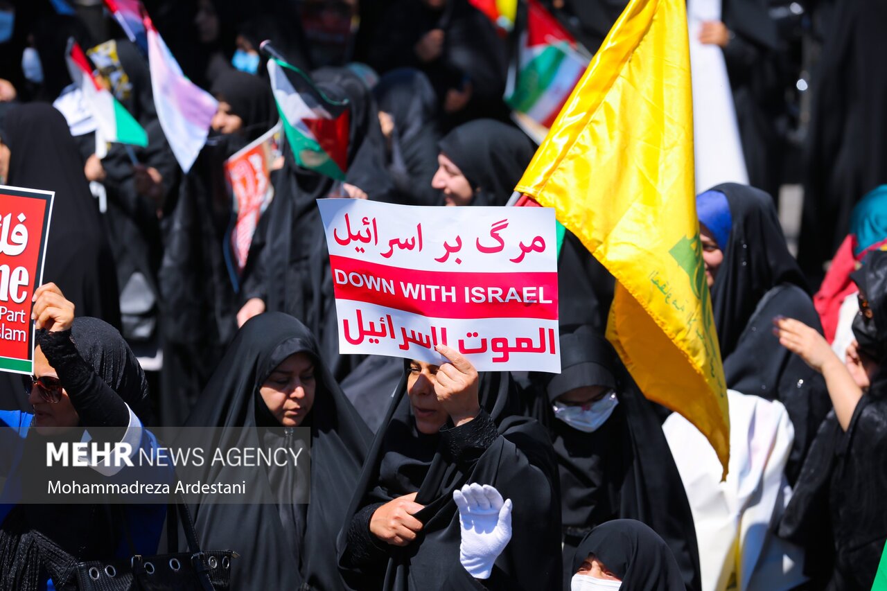 نمایش مقتدرانه دفاع از مردم مظلوم فلسطین در استان مرکزی