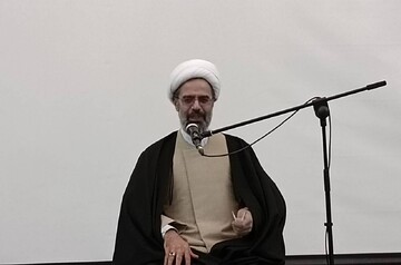 شرکت در اردوی جهادی عاملی برای رفع غرور و تکبر است