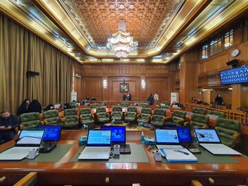 جلسه زاکانی با اعضای شورای شهر صحن علنی را به تاخیر انداخت