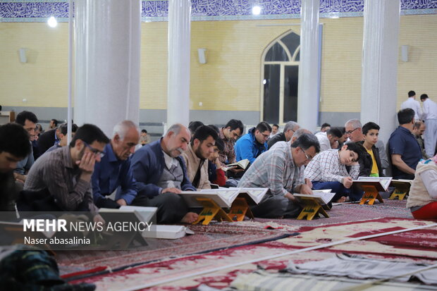 برگزاری مراسم احیای شب نیمه شعبان در استان تهران 
