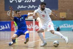 Iran futsal team beats Uzbekistan in friendly match