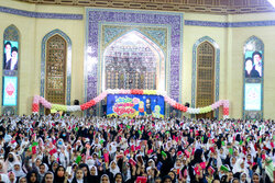 جشن بزرگ ۱۰ هزار نفری دختران روزه اولی در تبریز