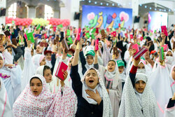 تبریز میں ننھے روزہ داروں کے اعزاز میں افطار پارٹی کا اہتمام