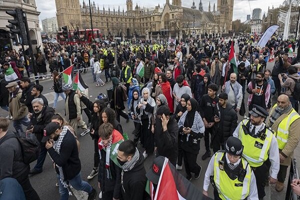 Londra’da Dünya Kudüs Günü dolayısıyla yürüyüş düzenlendi
