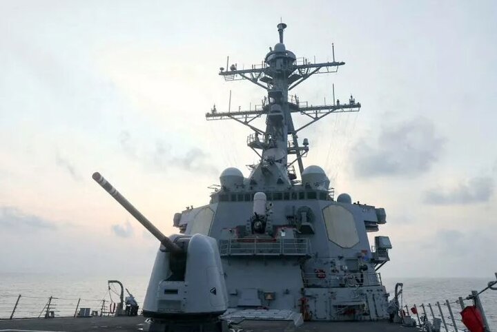 US warship sails through Taiwan Strait following China drills