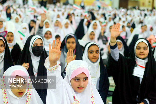 تبریز میں ننھے روزہ داروں کے اعزاز میں افطار پارٹی کا اہتمام
