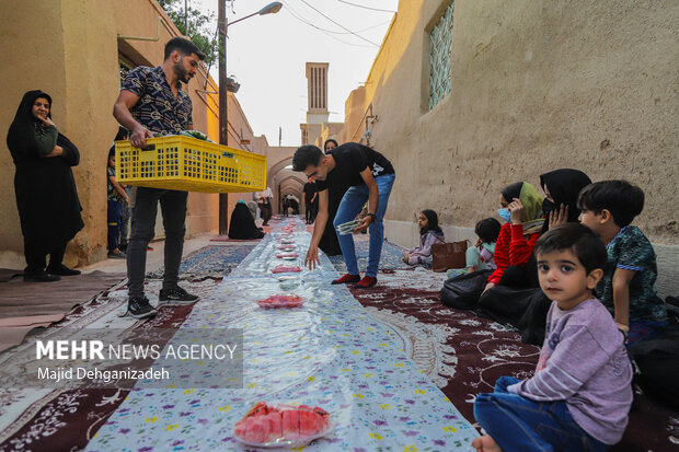 Iftar ritual in Iran's Yazd