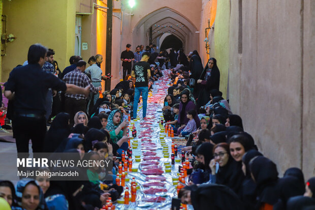 Iftar ritual in Iran's Yazd