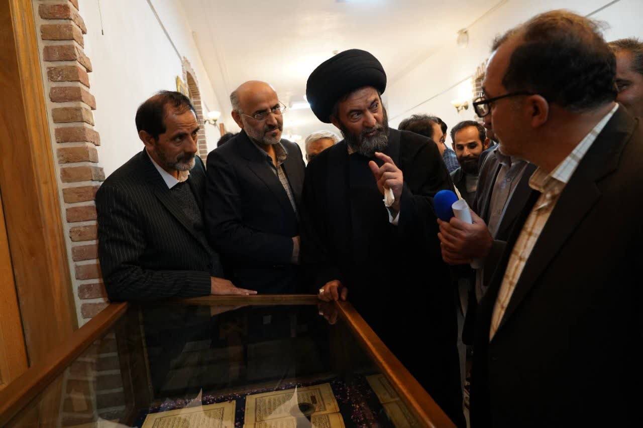 کتابها و قرآن های خطی نماد اصالت و هویت شهر هستند