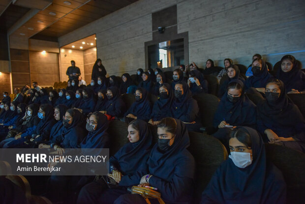 همایش «روایت پیشرفت» در تالار سعدی شیراز