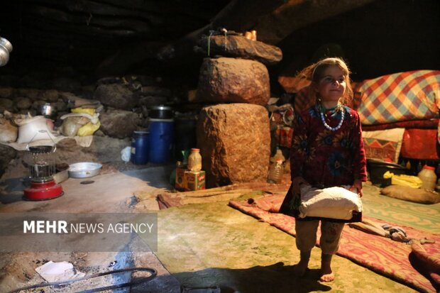 زندگی غارنشینی در اندیکا/ماجرای جابجایی خانهها۵۰ساله شد!