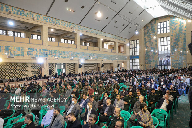 مراسم دومین سالگرد شهادت سردار سید محمد حجازی بعدازظهر امروز سه شنبه ۲۹ فروردین ماه ۱۴۰۲ با حضور سردار <a href='https://sayeb.ir/tag/%d8%a7%d8%b3%d9%85%d8%a7%d8%b9%db%8c%d9%84-%d9%82%d8%a7%d8%a2%d9%86%db%8c'></div>اسماعیل قاآنی</a> <a href='https://sayeb.ir/tag/%d9%81%d8%b1%d9%85%d8%a7%d9%86%d8%af%d9%87-%d9%86%db%8c%d8%b1%d9%88%db%8c-%d9%82%d8%af%d8%b3-%d8%b3%d9%be%d8%a7%d9%87'>فرمانده نیروی قدس سپاه</a> انقلاب اسلامی، سردار <a href='https://sayeb.ir/tag/%d8%b3%d8%b1%d9%84%d8%b4%da%a9%d8%b1-%d8%ad%d8%b3%db%8c%d9%86-%d8%b3%d9%84%d8%a7%d9%85%db%8c'>سرلشکر حسین سلامی</a> فرمانده کل <a href='https://sayeb.ir/tag/%d8%b3%d9%be%d8%a7%d9%87-%d9%be%d8%a7%d8%b3%d8%af%d8%a7%d8%b1%d8%a7%d9%86-%d8%a7%d9%86%d9%82%d9%84%d8%a7%d8%a8-%d8%a7%d8%b3%d9%84%d8%a7%d9%85%db%8c'>سپاه پاسداران انقلاب اسلامی</a>، <a href='https://sayeb.ir/tag/%d8%b3%d8%b1%d8%af%d8%a7%d8%b1-%d8%a7%d8%ad%d9%85%d8%af%d8%b1%d8%b6%d8%a7-%d8%b1%d8%a7%d8%af%d8%a7%d9%86'>سردار احمدرضا رادان</a>، فرمانده کل انتظامی کشور، سردار سرلشکر <a href='https://sayeb.ir/tag/%d8%b3%db%8c%d8%af-%db%8c%d8%ad%db%8c%db%8c-%d8%b5%d9%81%d9%88%db%8c'>سید یحیی صفوی</a> دستیار و مشاور عالی فرمانده معظم کل قوا، و شخصیتهای لشگری و کشوری در <a href='https://sayeb.ir/tag/%d8%ad%d8%b3%db%8c%d9%86%db%8c%d9%87-%d8%b4%d9%87%d8%af%d8%a7%db%8c-%d8%a8%d8%b3%db%8c%d8%ac'>حسینیه شهدای بسیج</a> برگزار شد